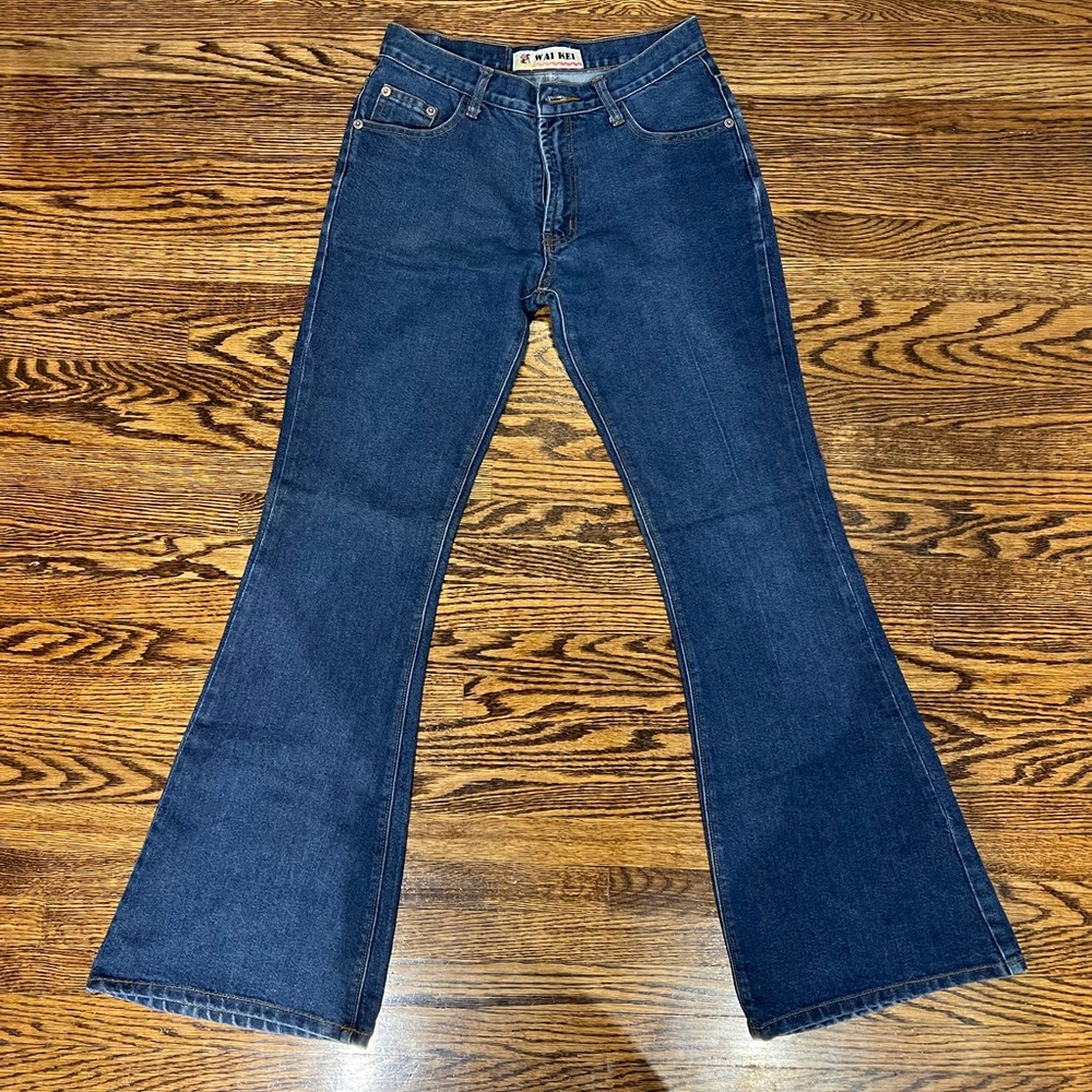 Bootleg dark blue washed jeans
